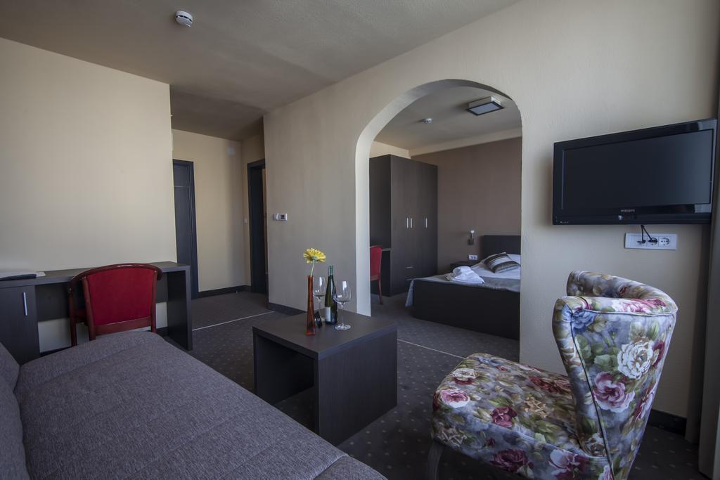 Drina Hotel Bijeljina Eksteriør billede